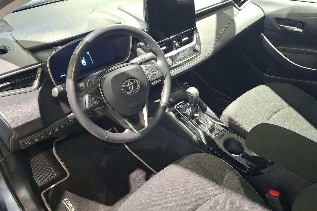 TOYOTA Corolla 2024