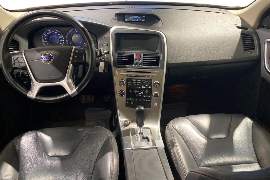 VOLVO XC60 2010
