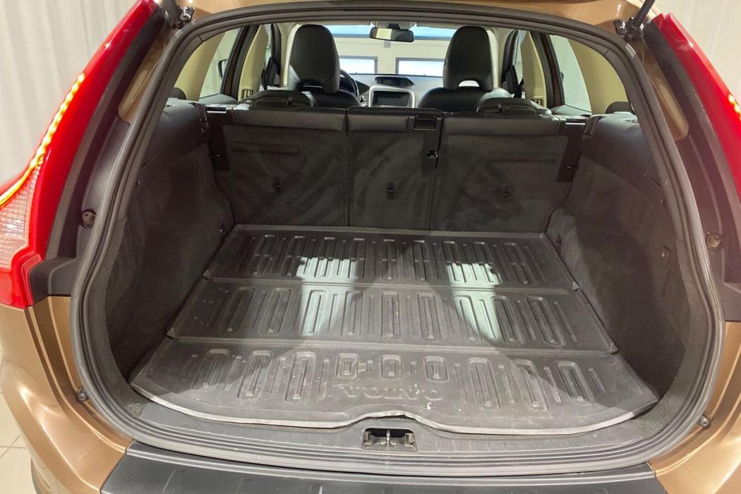 VOLVO XC60 2010