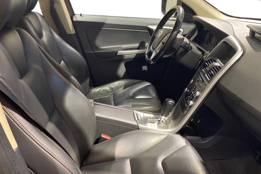 VOLVO XC60 2010