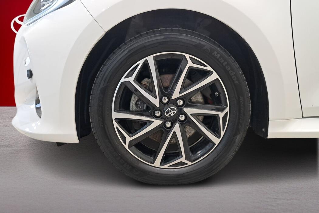 TOYOTA Yaris 2022