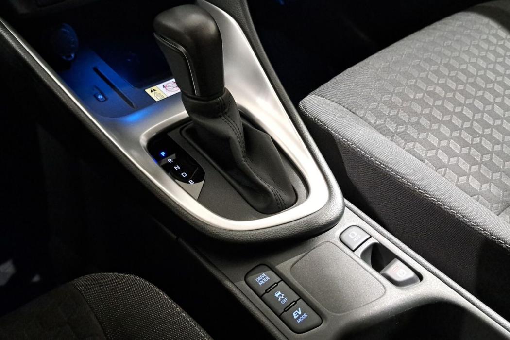 TOYOTA Yaris 2022