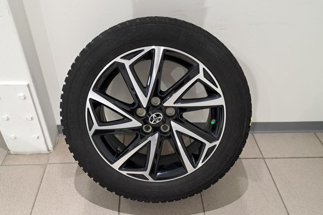 TOYOTA Yaris 2022