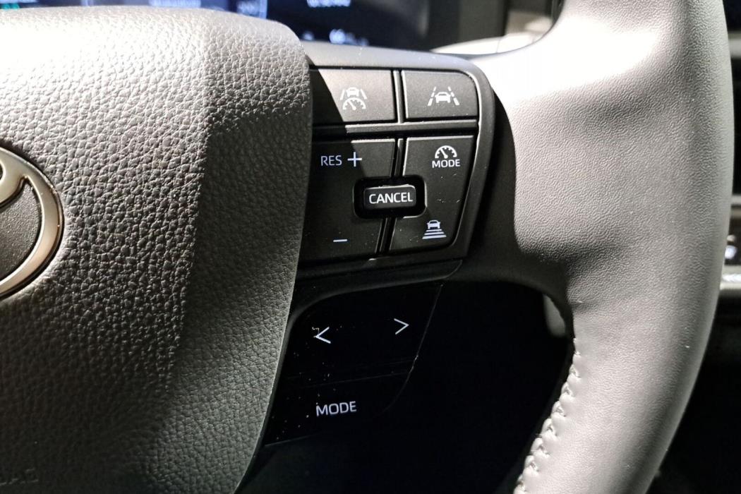 TOYOTA C-HR 2024