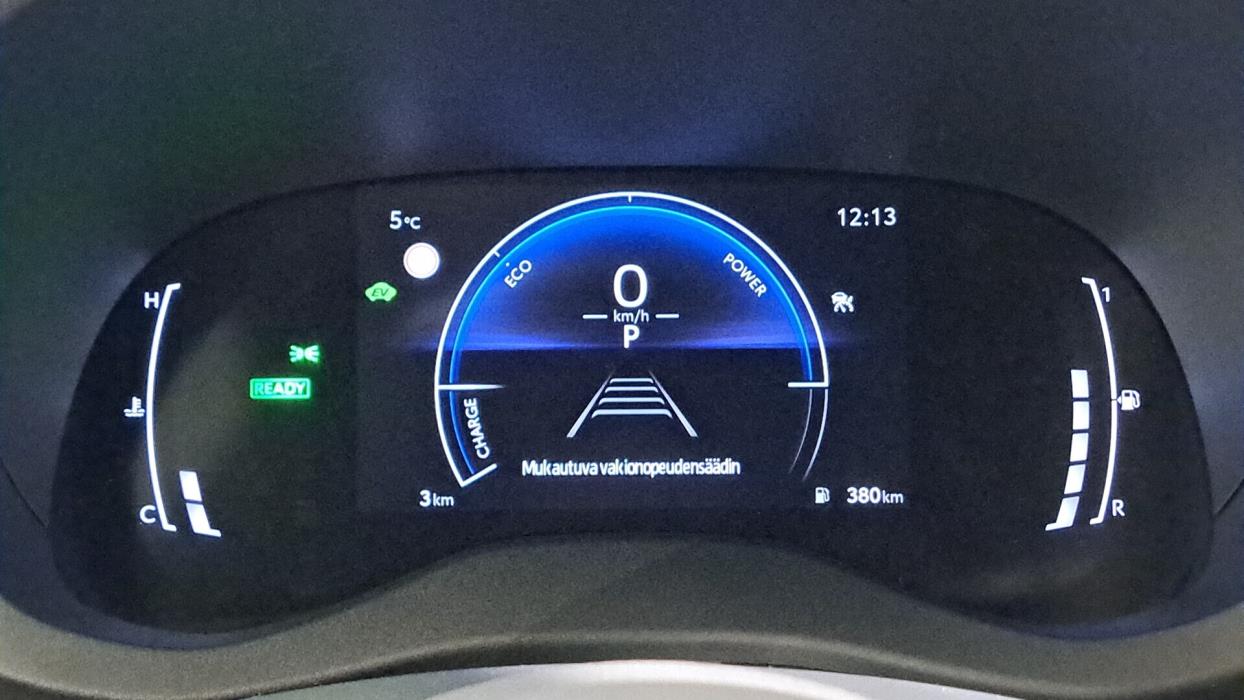 TOYOTA Yaris Cross 2025