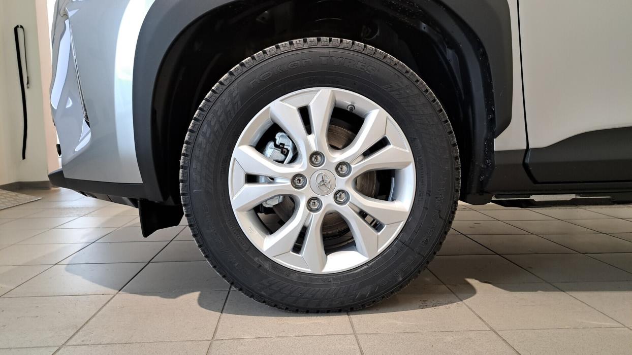 TOYOTA Yaris Cross 2025