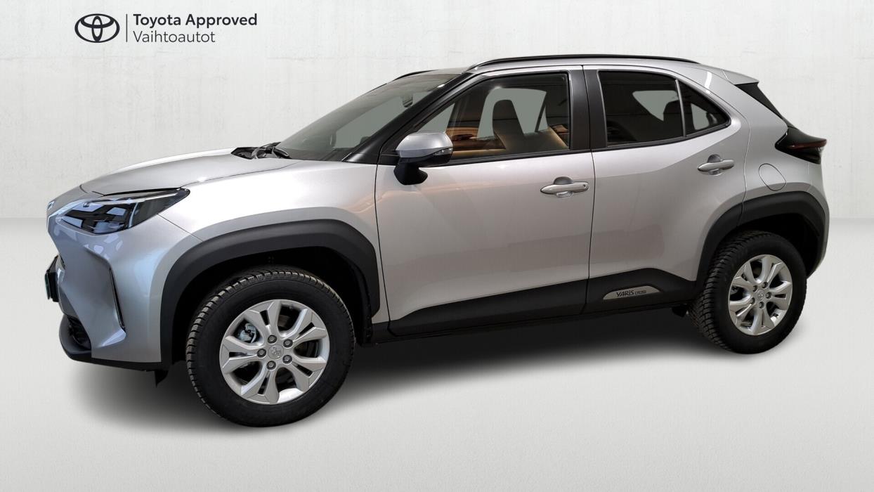 TOYOTA Yaris Cross 2025
