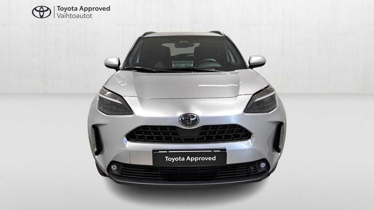 TOYOTA Yaris Cross 2025