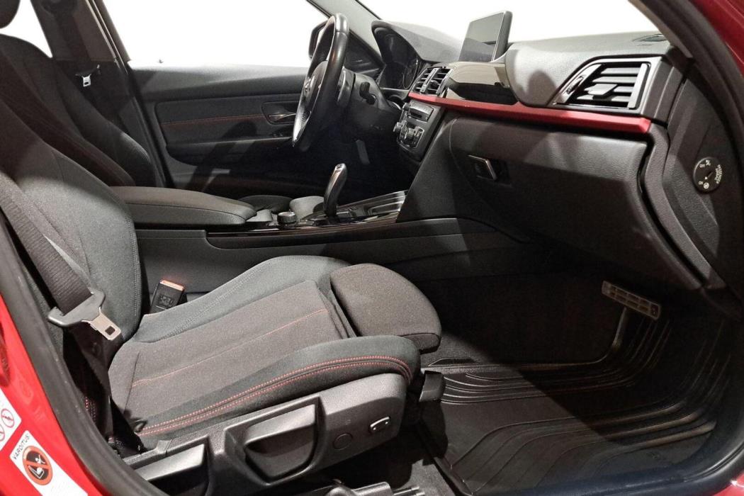 BMW 320 2015