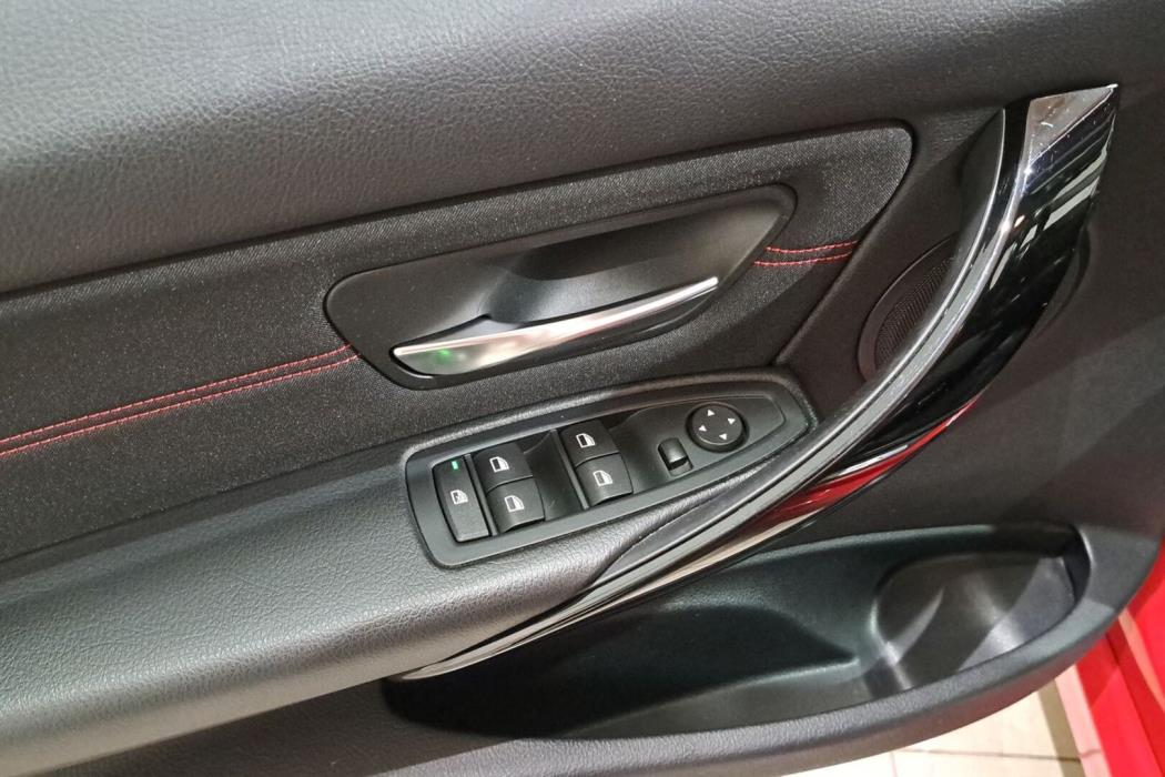 BMW 320 2015