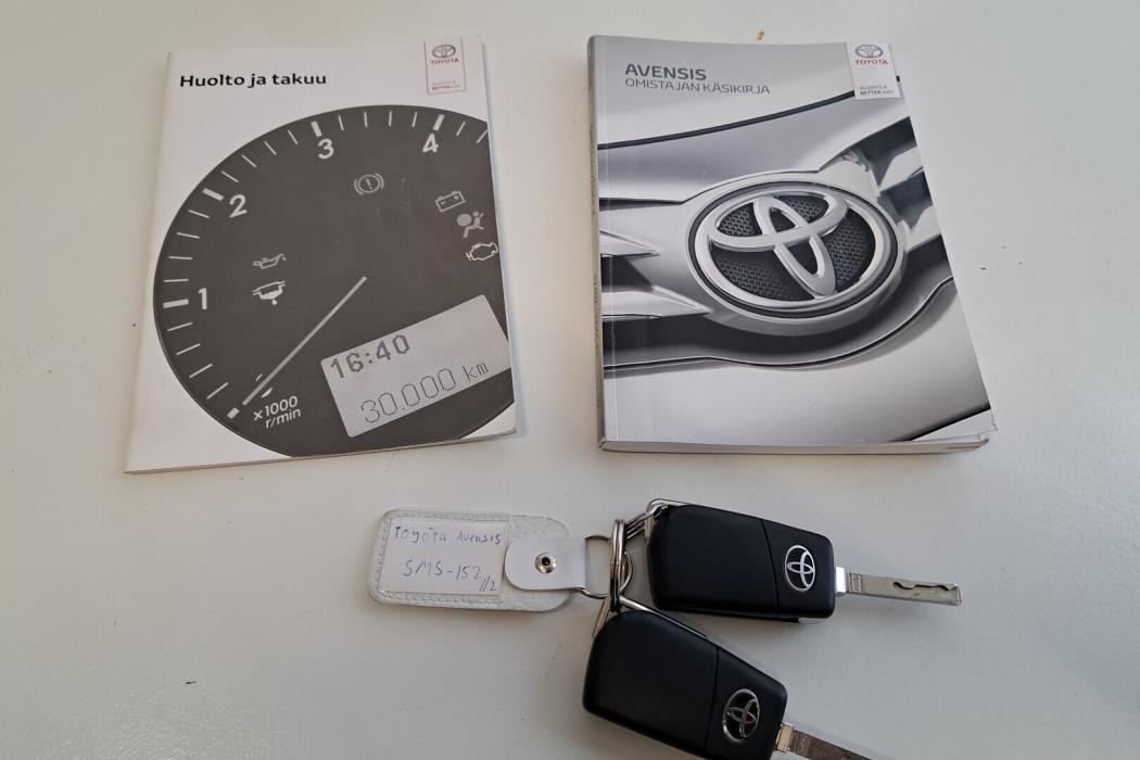 TOYOTA Avensis 2018