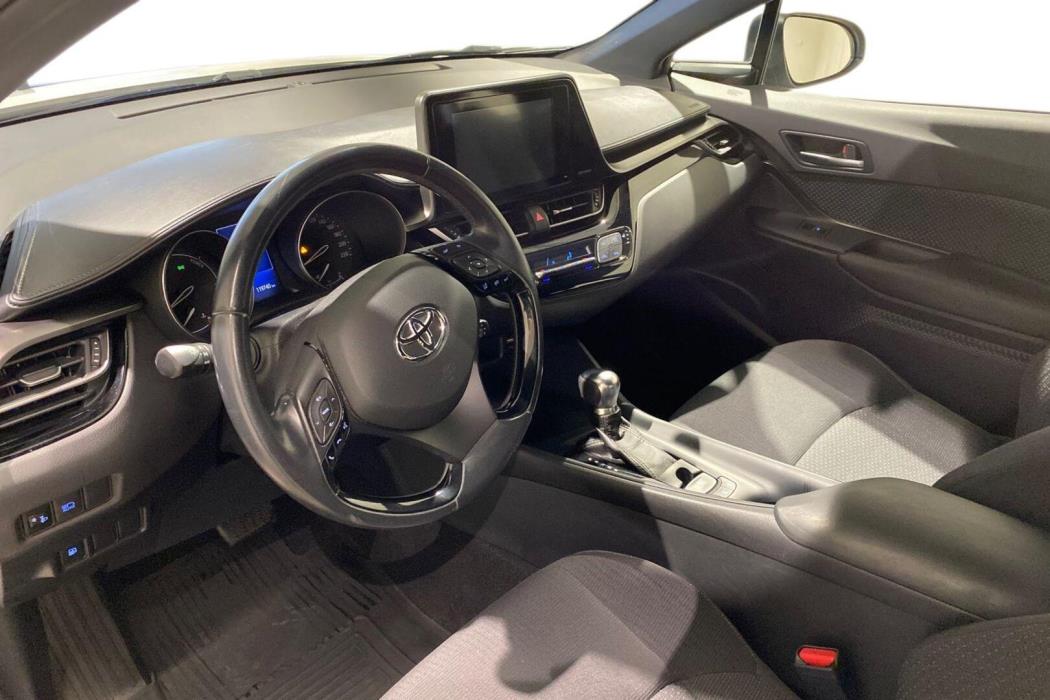 TOYOTA C-HR 2018