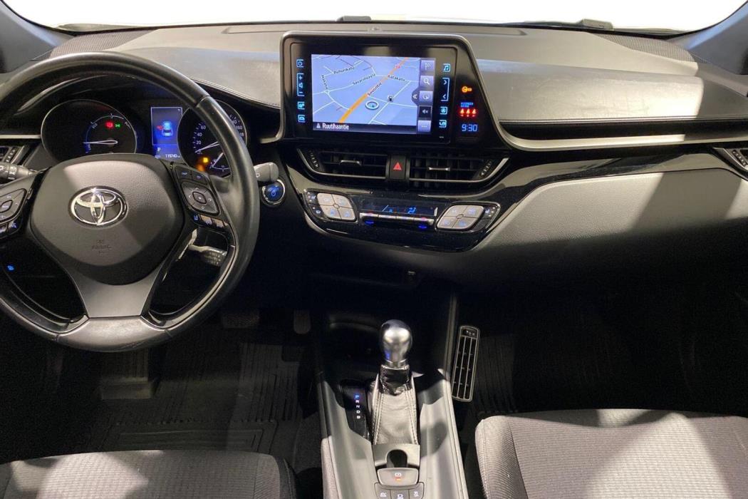 TOYOTA C-HR 2018