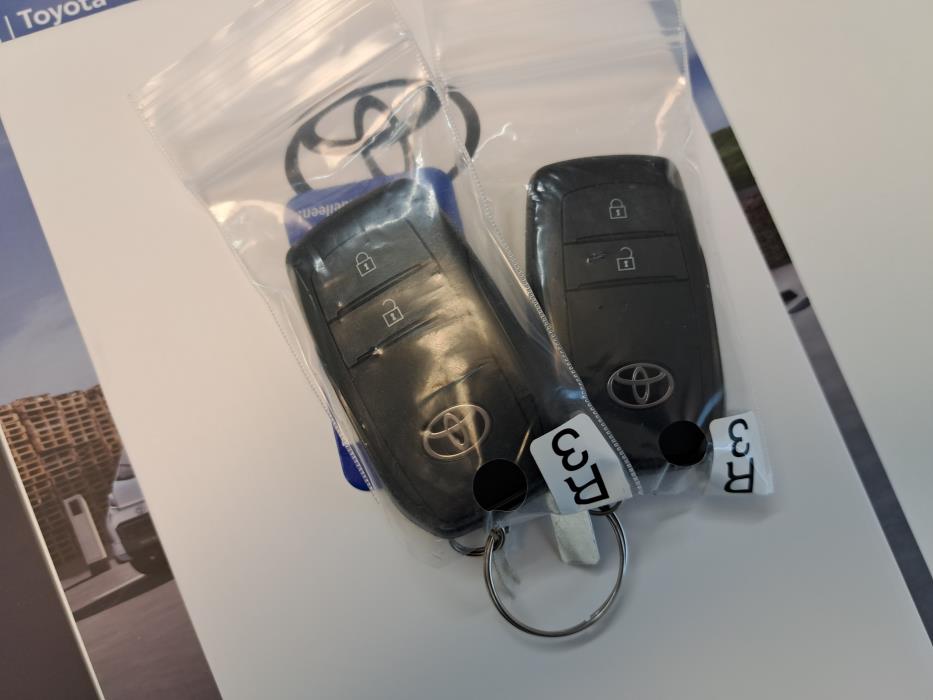 TOYOTA Yaris Cross 2024