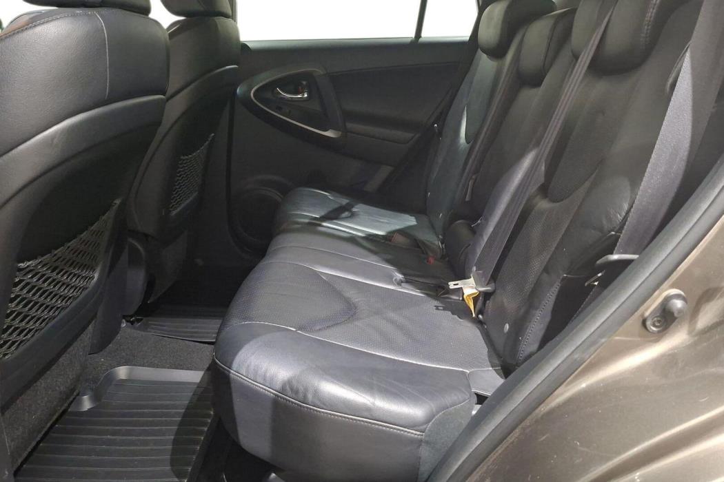 TOYOTA RAV4 2010