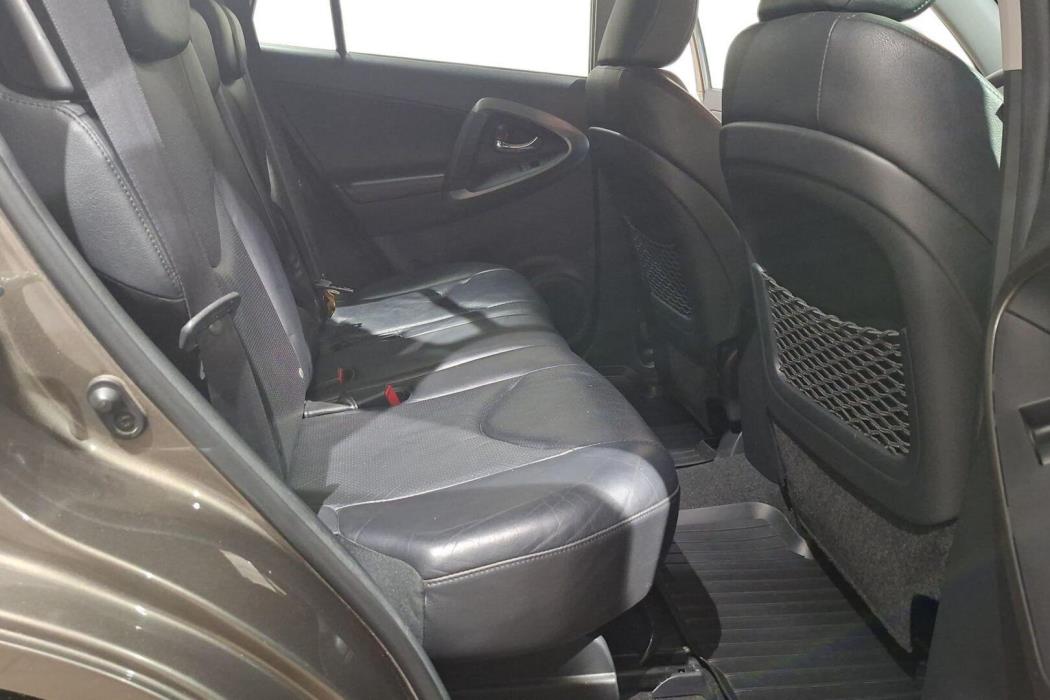 TOYOTA RAV4 2010