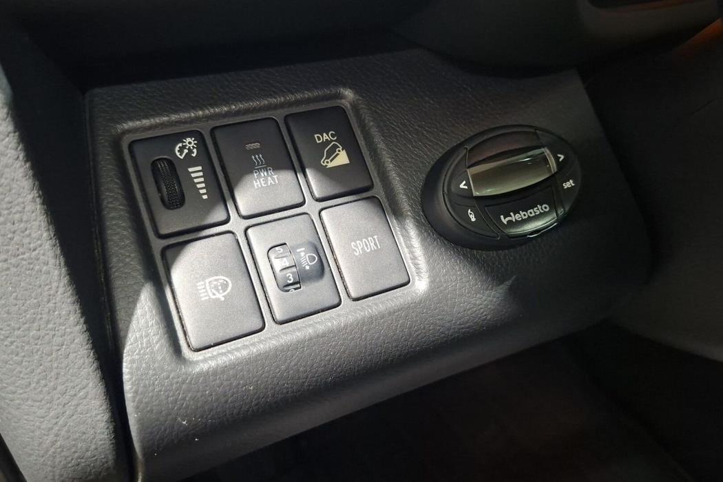TOYOTA RAV4 2010