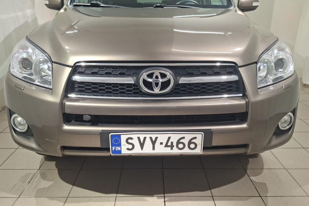 TOYOTA RAV4 2010