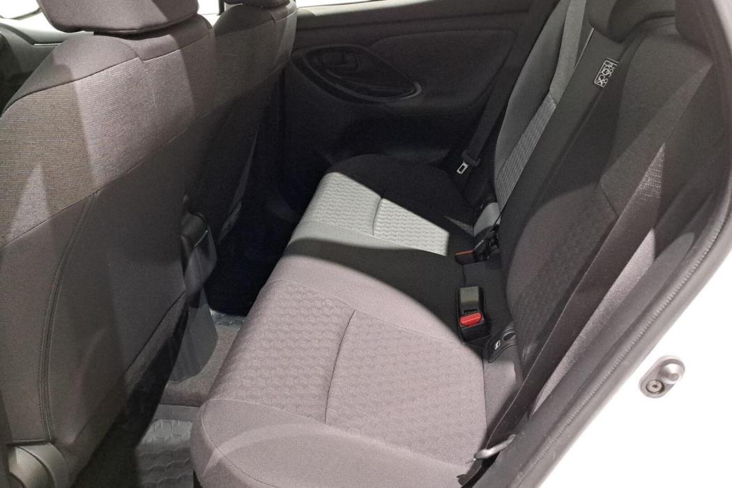 TOYOTA Yaris 2021