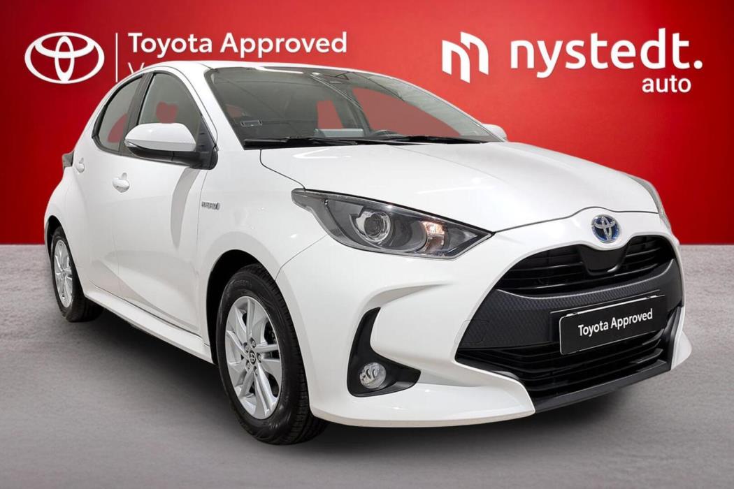 TOYOTA Yaris 2021