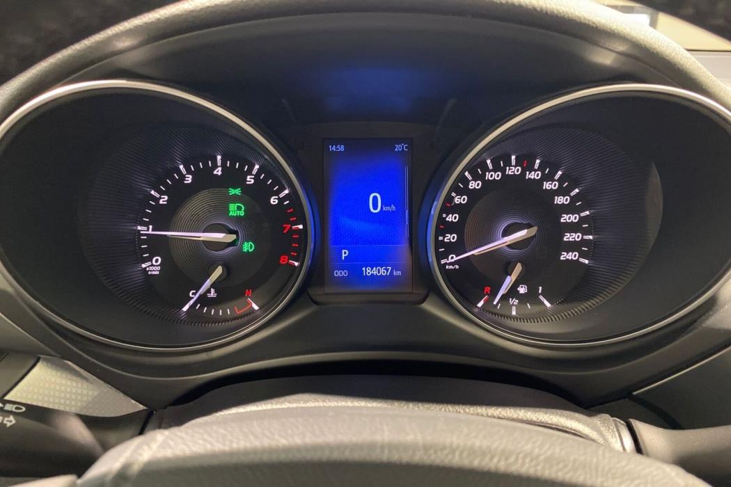 TOYOTA Avensis 2017