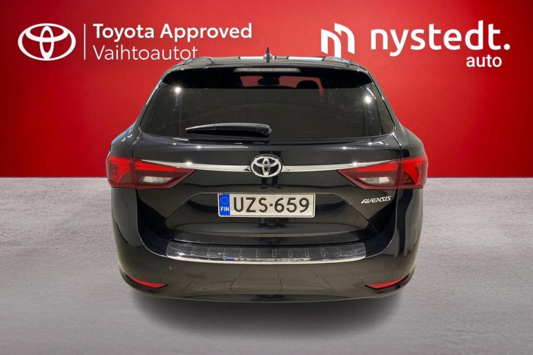 TOYOTA Avensis 2017