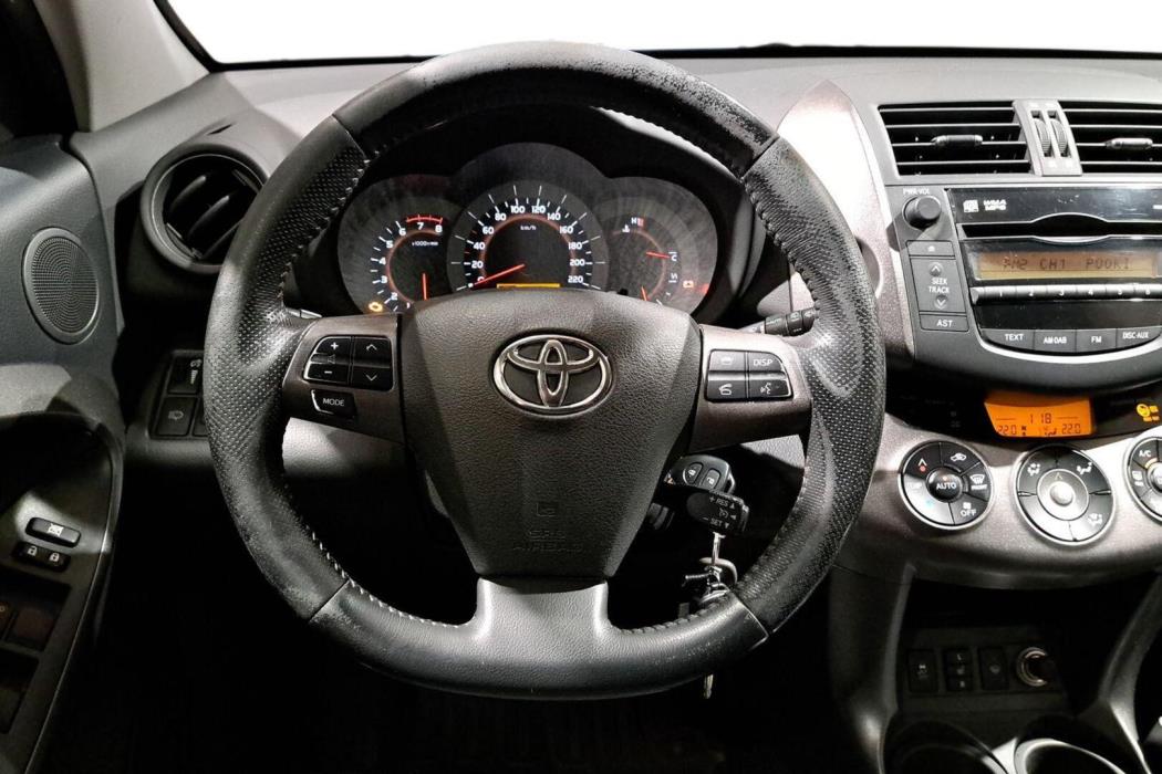 TOYOTA RAV4 2010