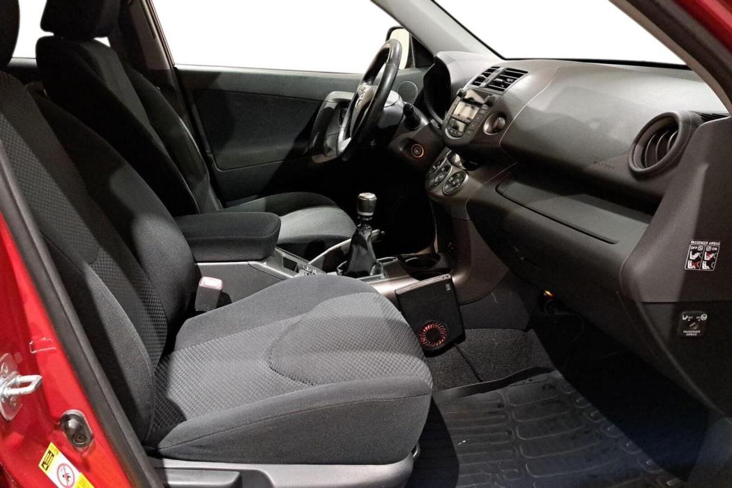 TOYOTA RAV4 2010