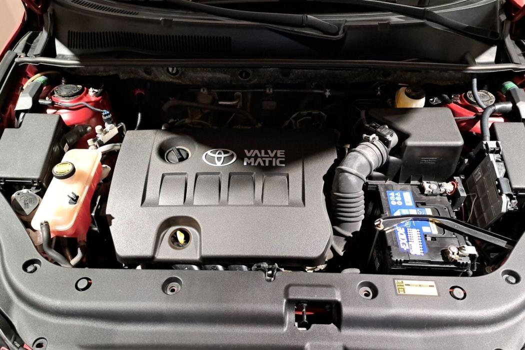 TOYOTA RAV4 2010
