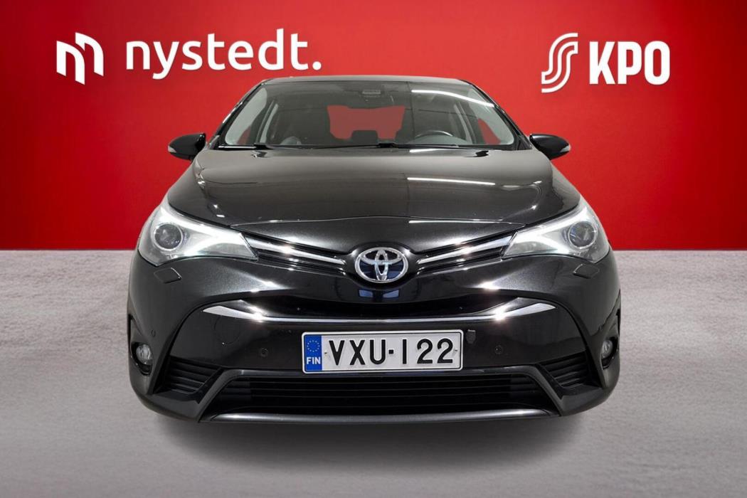 TOYOTA Avensis 2015
