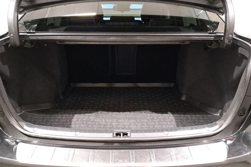 TOYOTA Avensis 2015