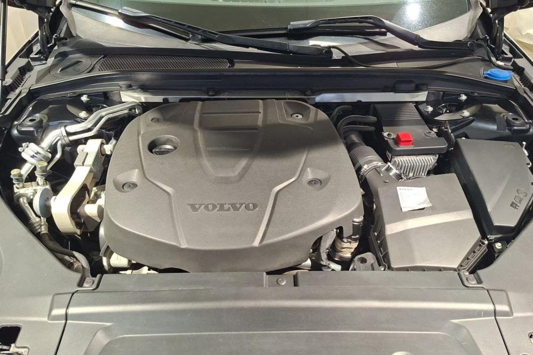 VOLVO V90 Cross Country 2017