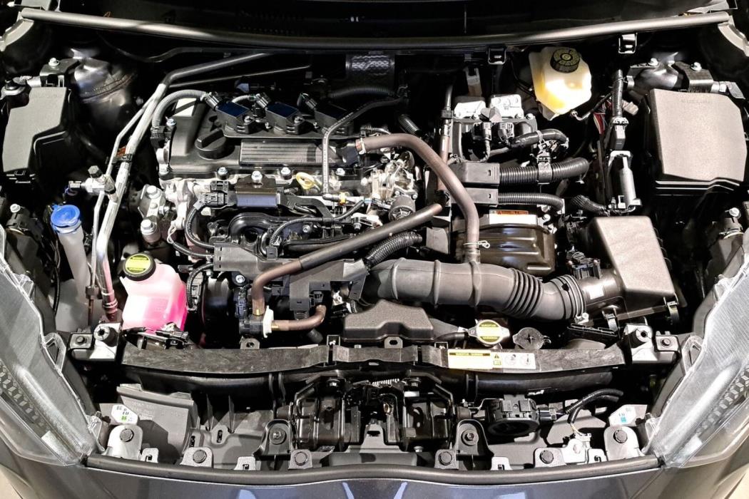 TOYOTA Yaris 2025