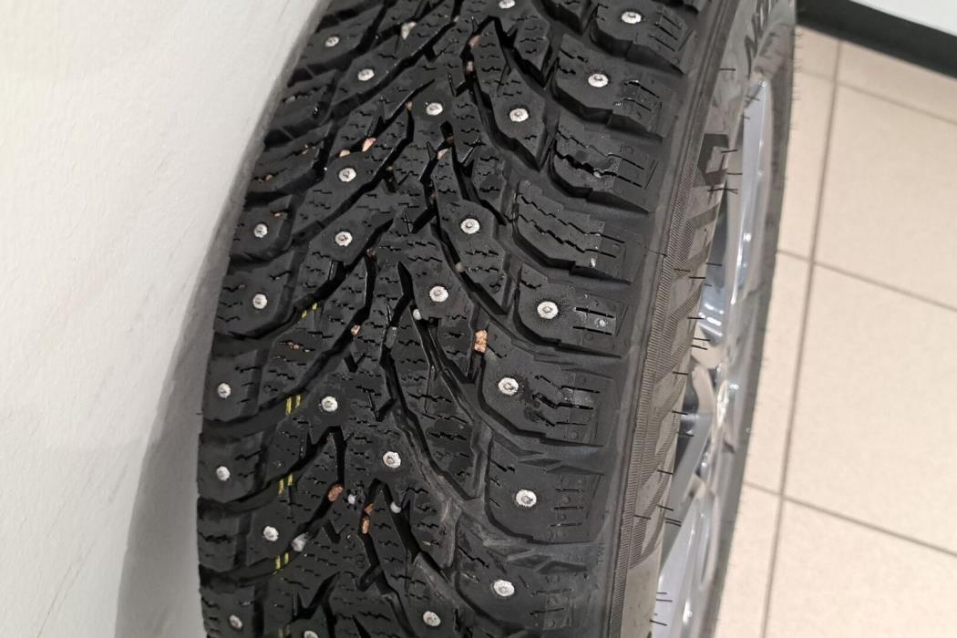 TOYOTA Yaris 2025