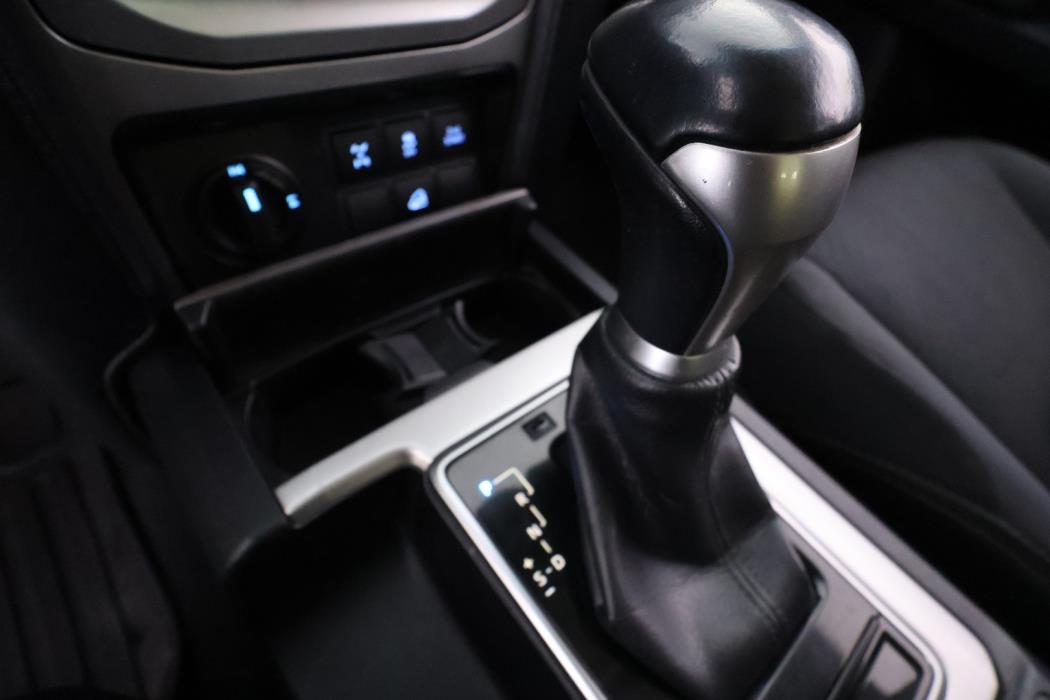TOYOTA Land Cruiser 2019