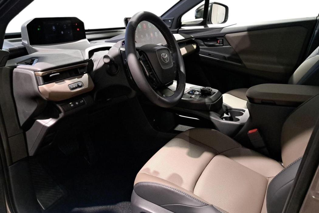 TOYOTA BZ4X TOURING 2026