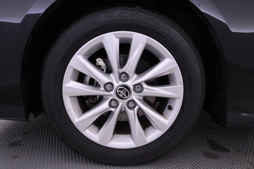 TOYOTA COROLLA 2025