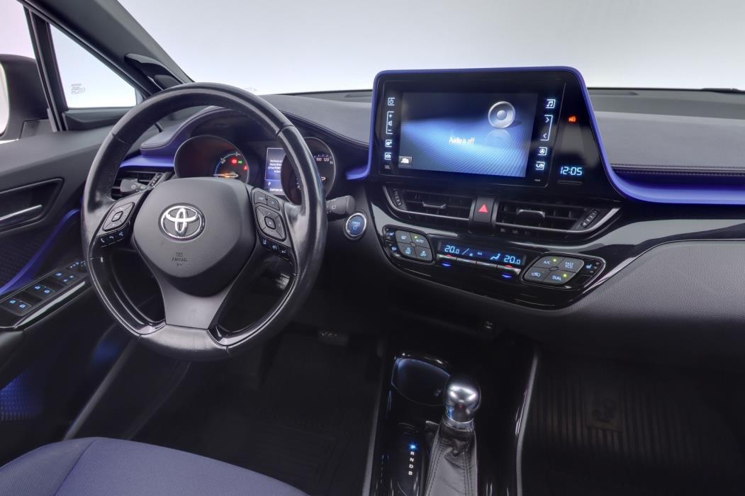 TOYOTA C-HR 2017