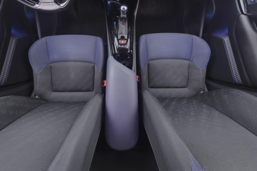 TOYOTA C-HR 2017