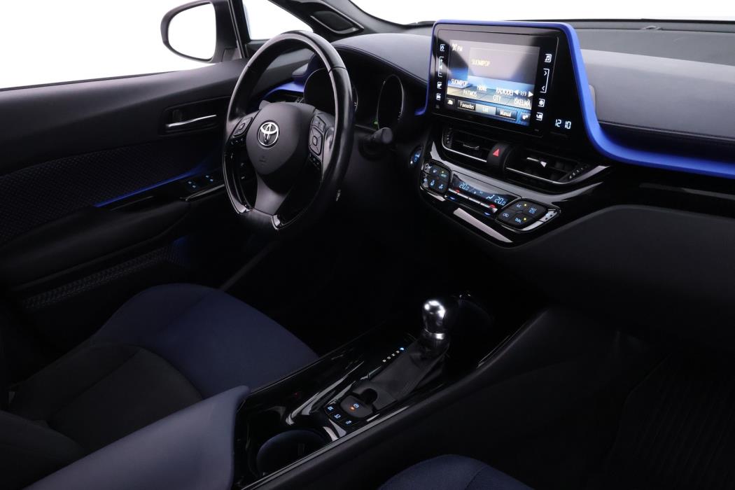 TOYOTA C-HR 2017