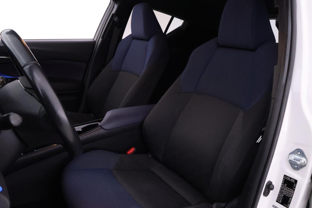 TOYOTA C-HR 2017