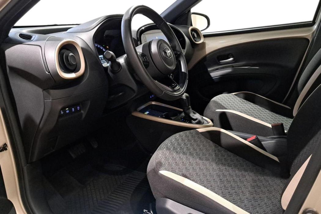 TOYOTA Aygo X 2022