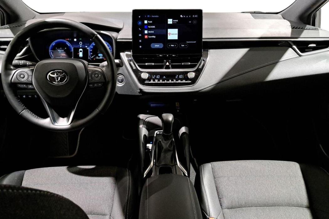 TOYOTA Corolla 2025