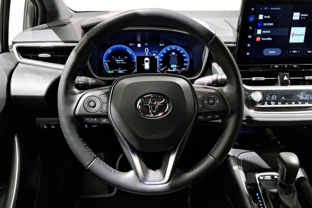 TOYOTA Corolla 2025