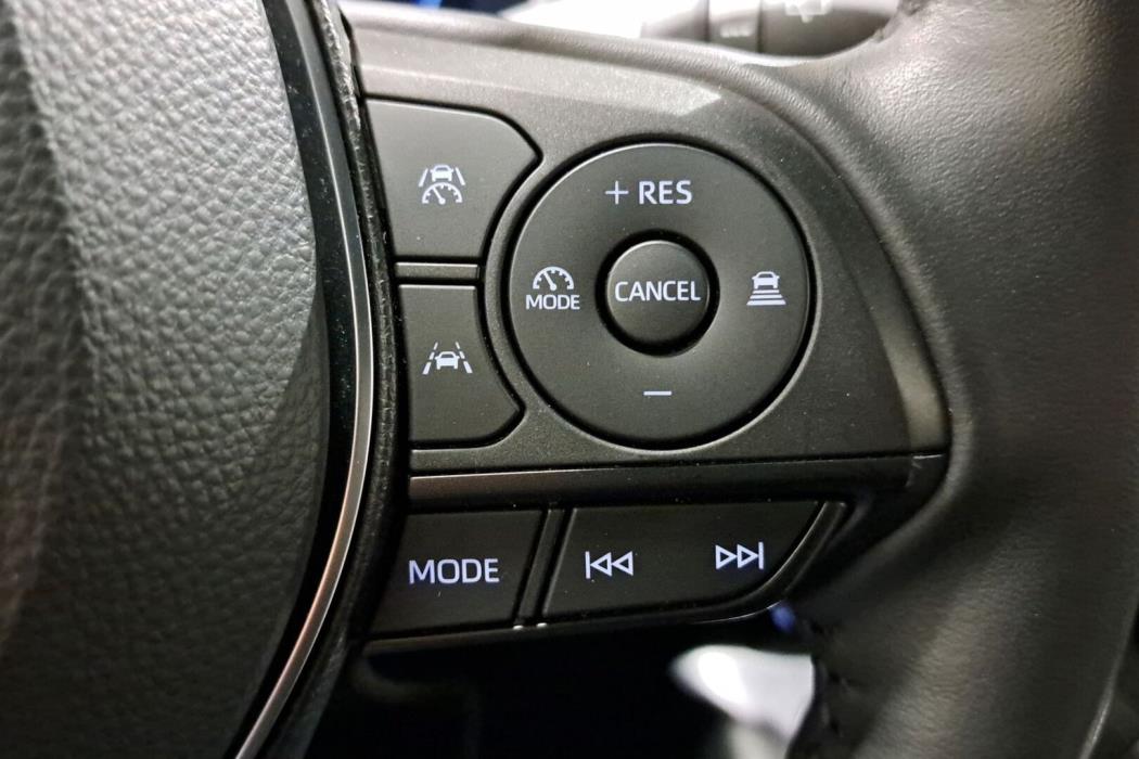 TOYOTA Corolla 2025