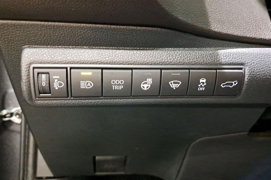 TOYOTA Corolla 2025