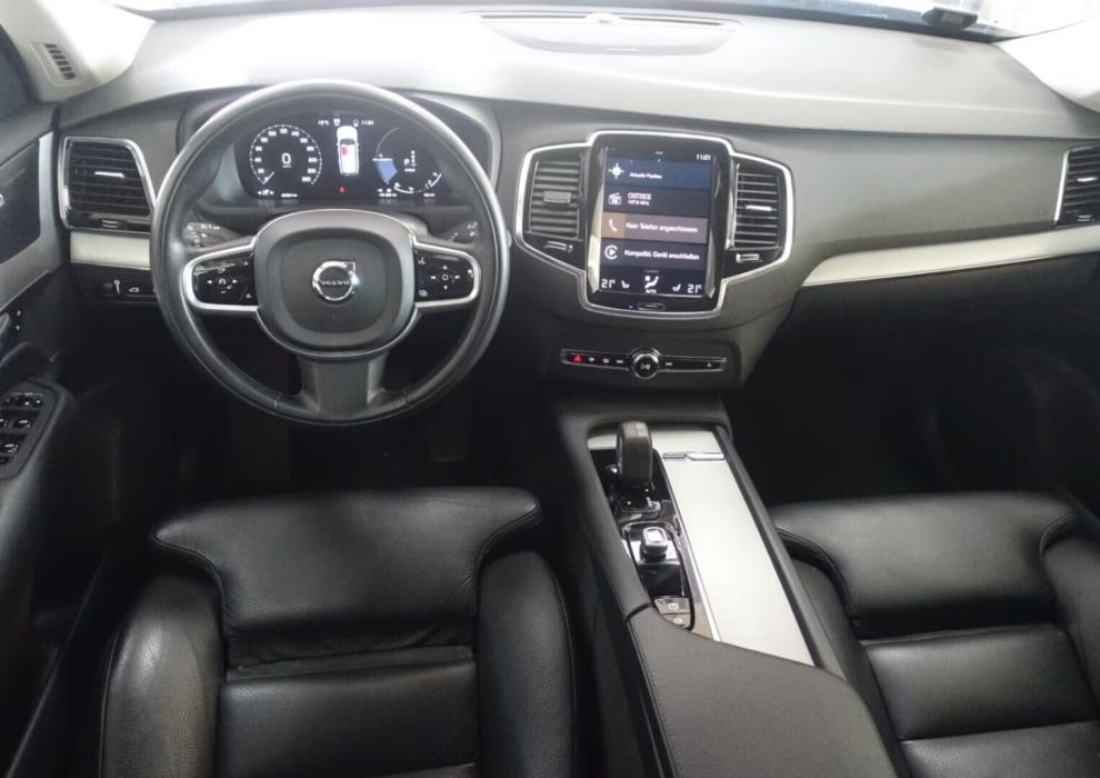VOLVO XC90 2021