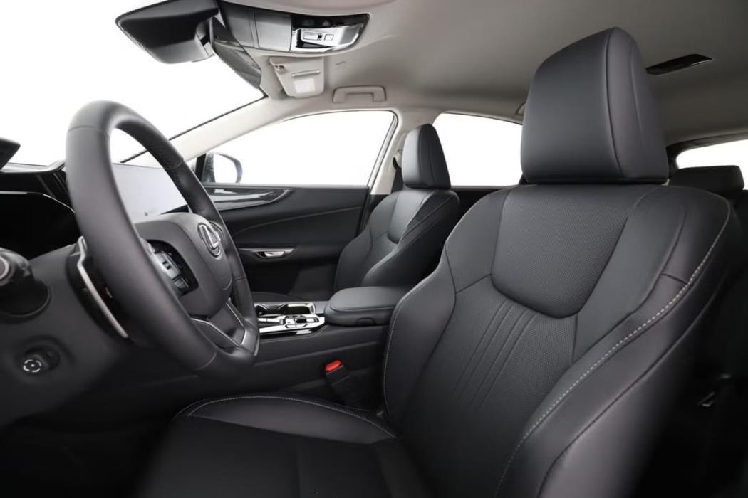 LEXUS NX 2025