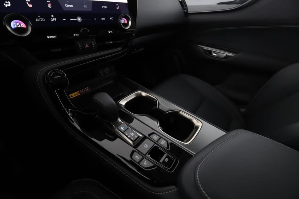 LEXUS NX 2025