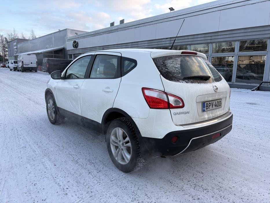 NISSAN Qashqai 2012